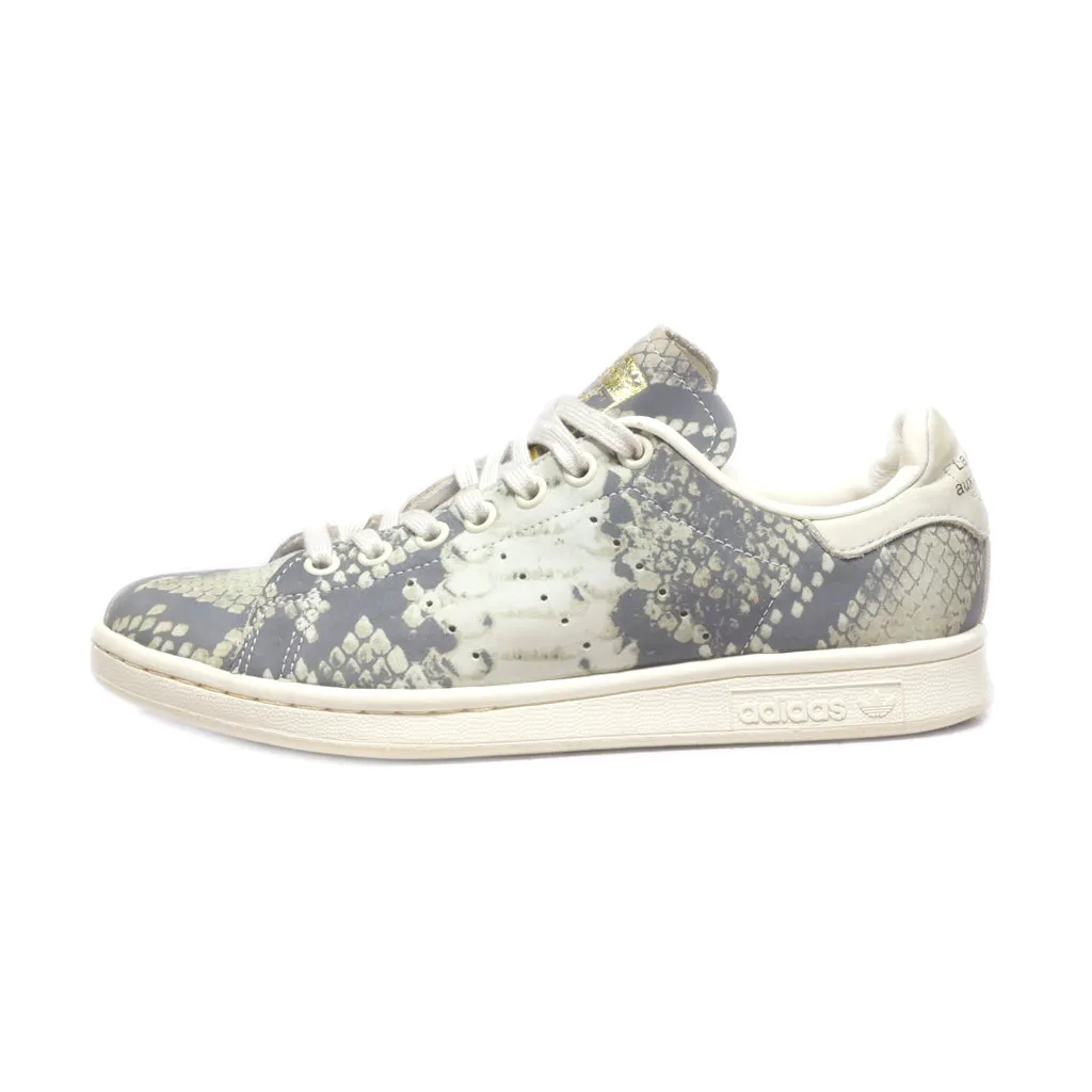 Adidas Stan Smith Low-Top Sneakers Leather Grey Colour For Women