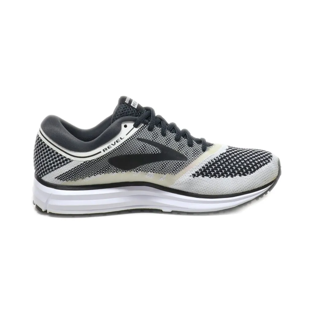 Brooks Revel Sport Shoes Leather Black Colour For Women