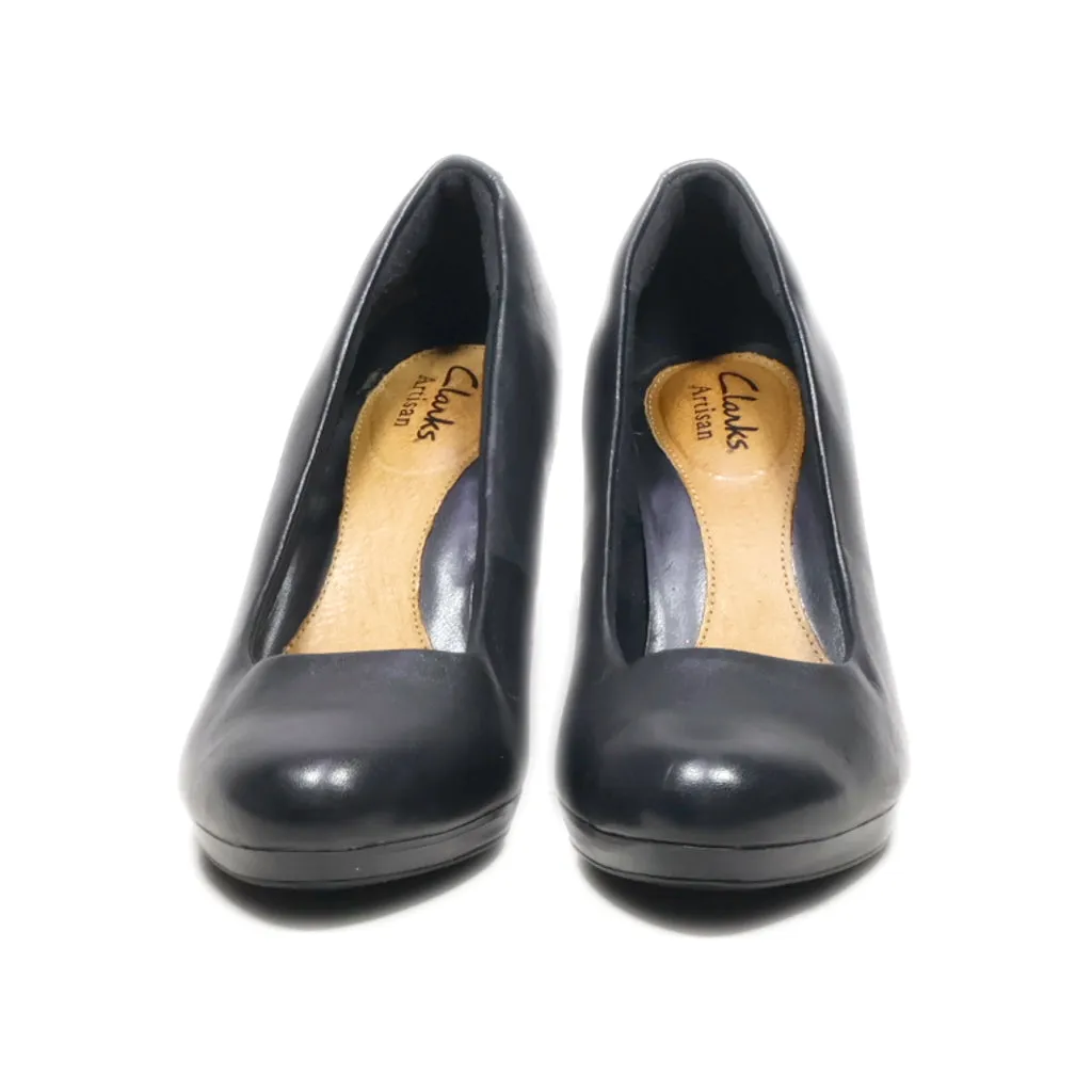 Clarks Artisan Mid-Heel Shoes Leather Black Colour For Women