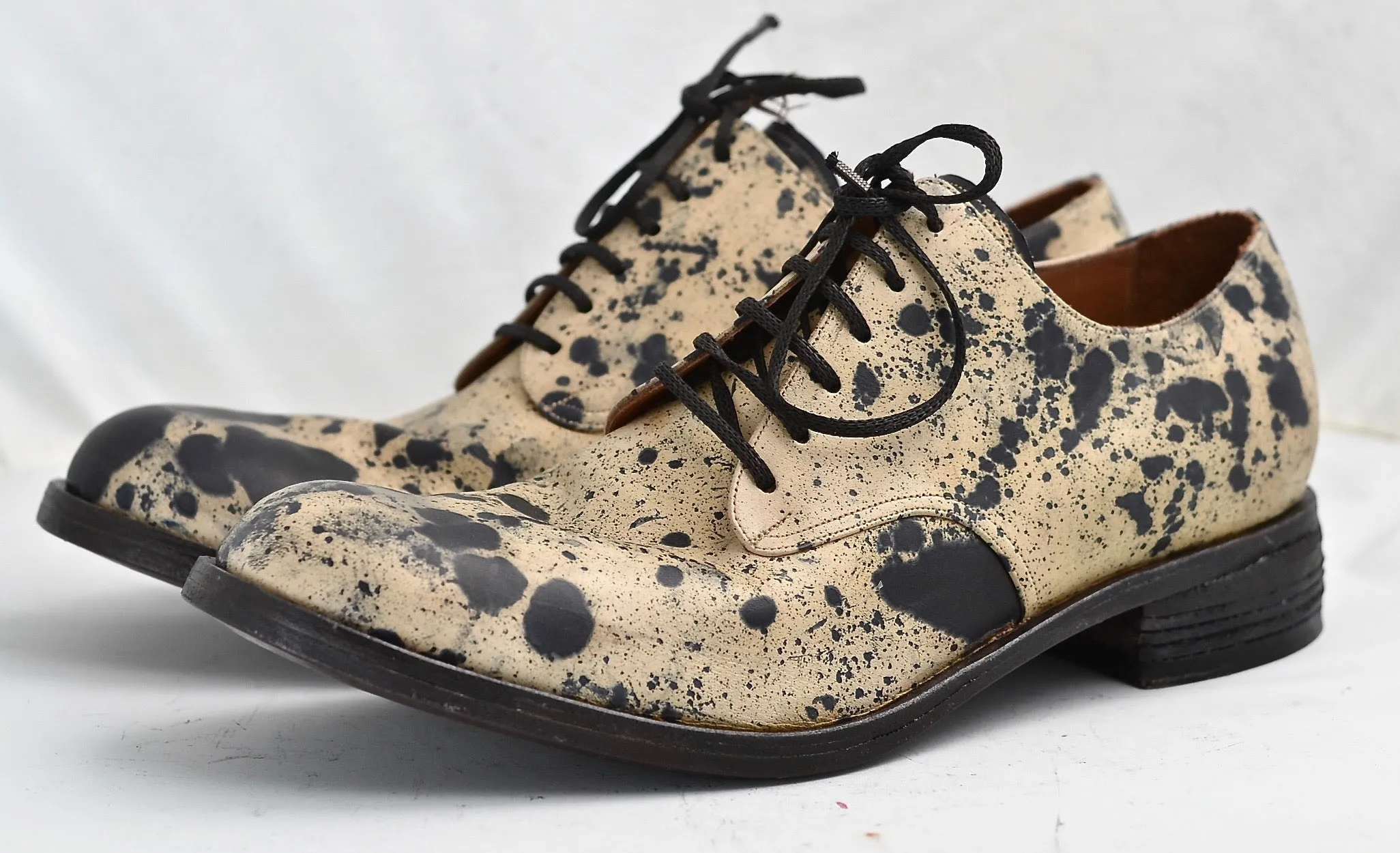 Derby Shoe / Dalmation calf