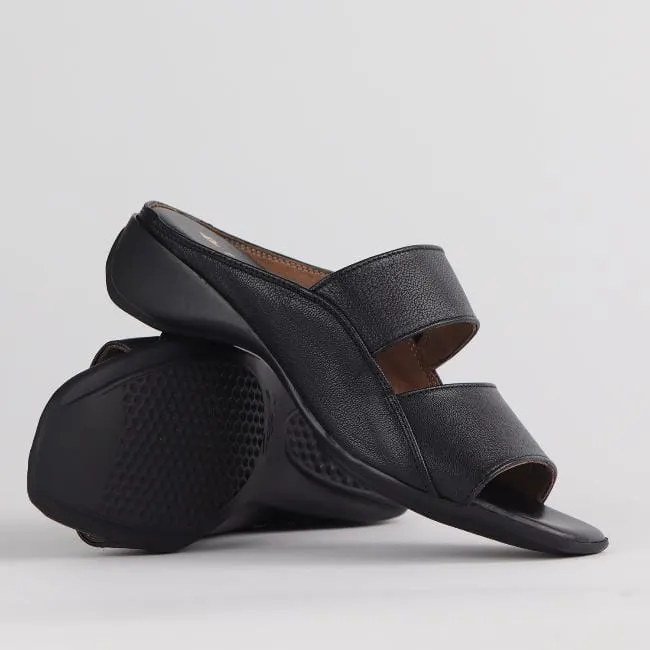 Slip-on Mule Sandal in Black - 12317