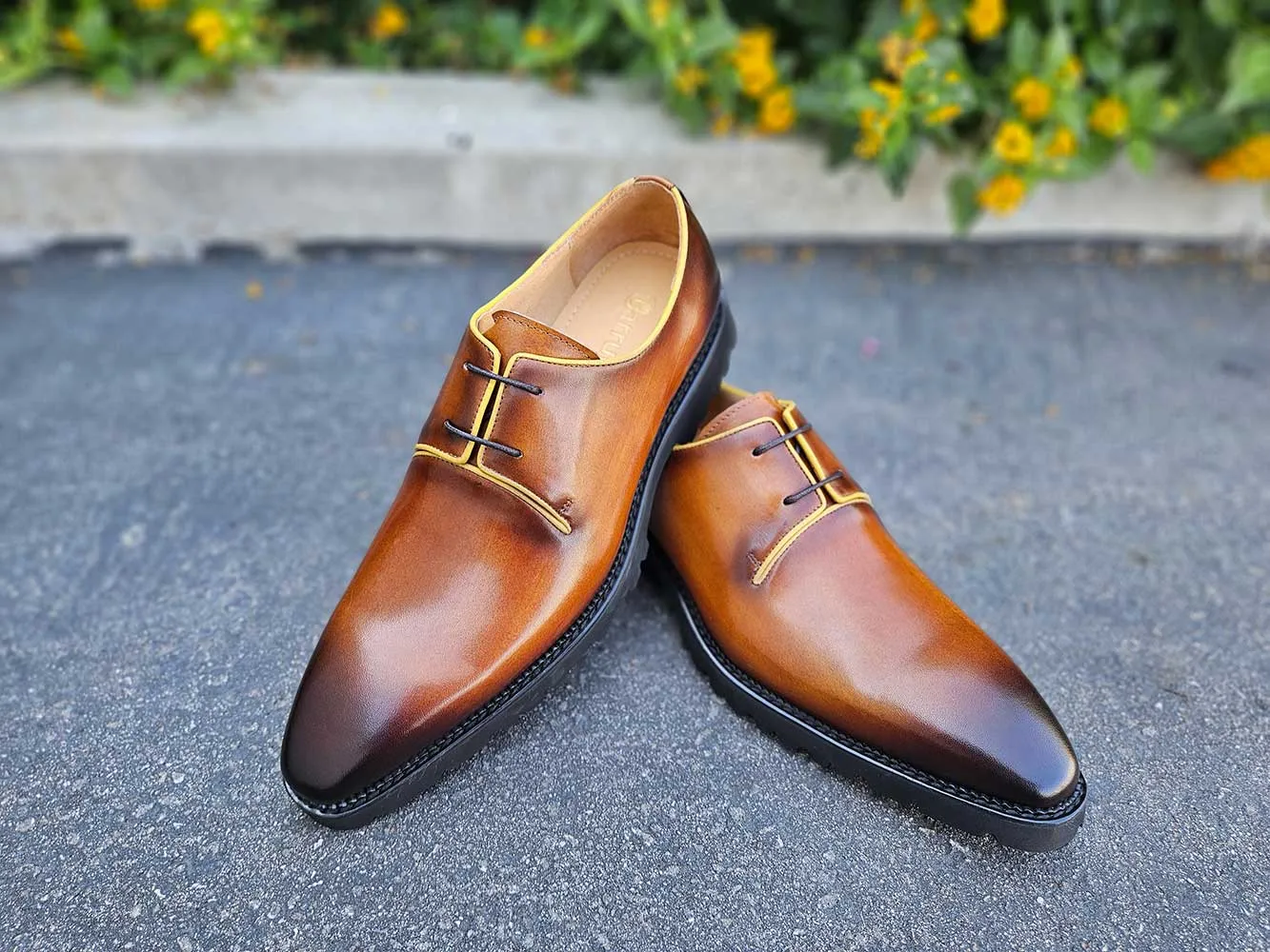 Whole Cut Derby With Lug Sole